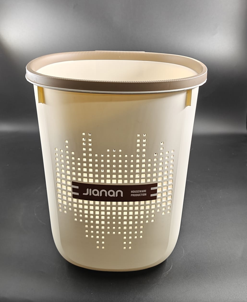 TRASH CAN - 2833