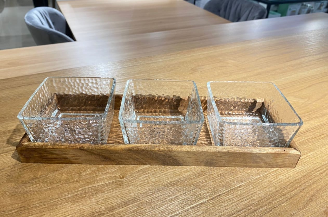 WOODEN TRAY - 3 GLS