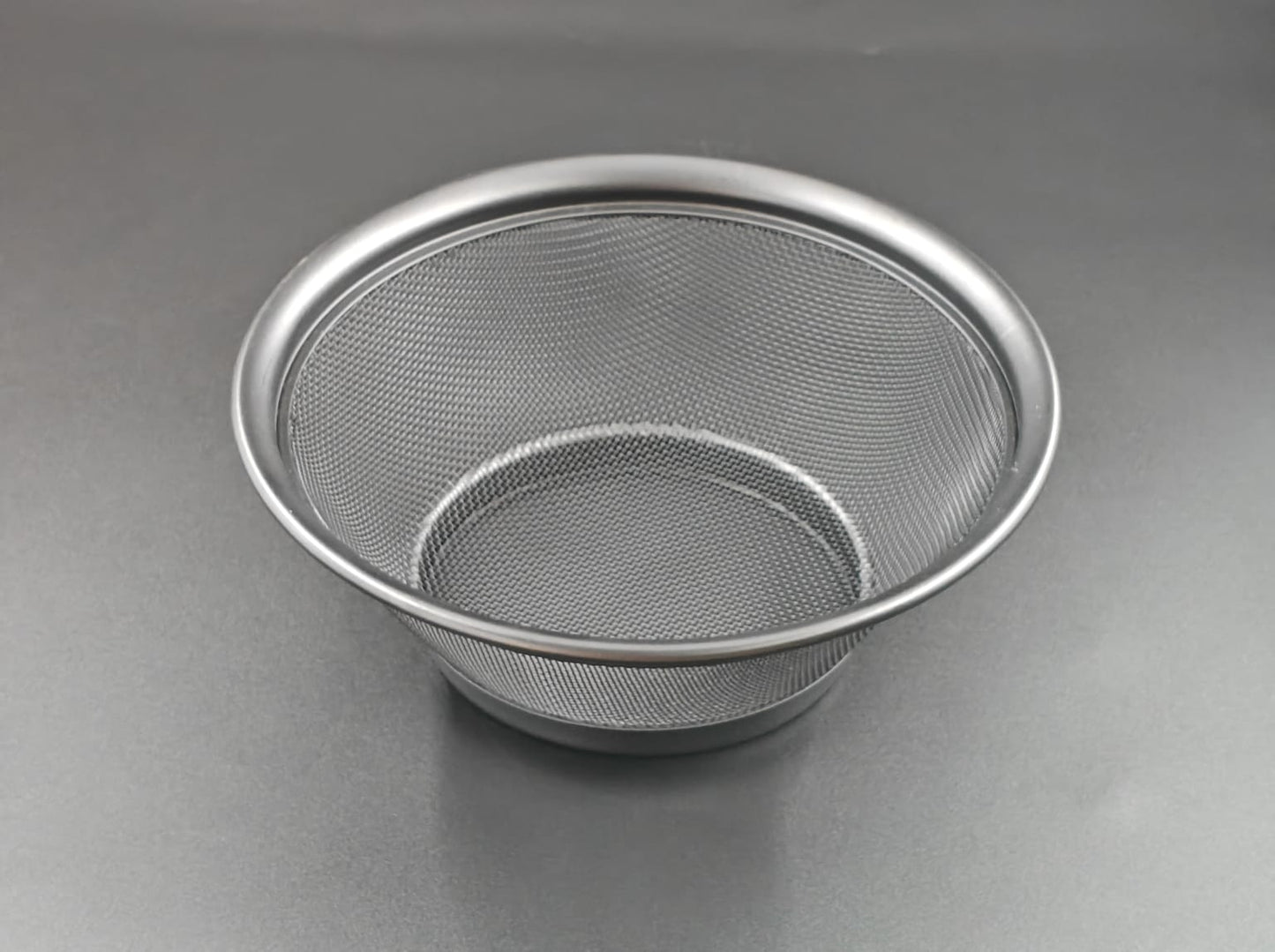 ELEGANT METAL BASKET