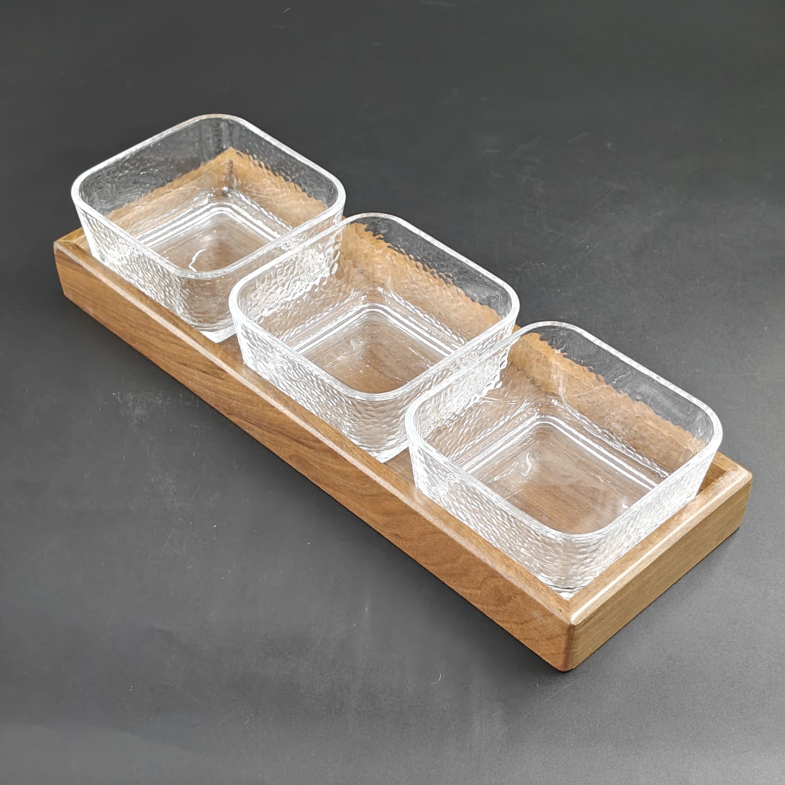 WOODEN TRAY - 3 GLS