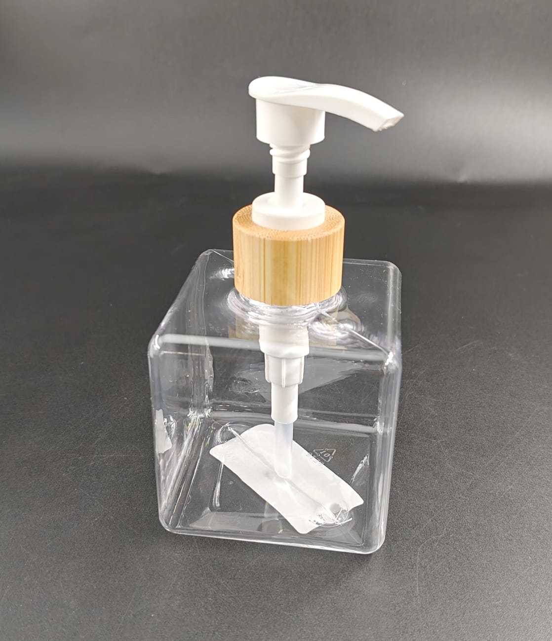 LOTION DISPENSER HQ