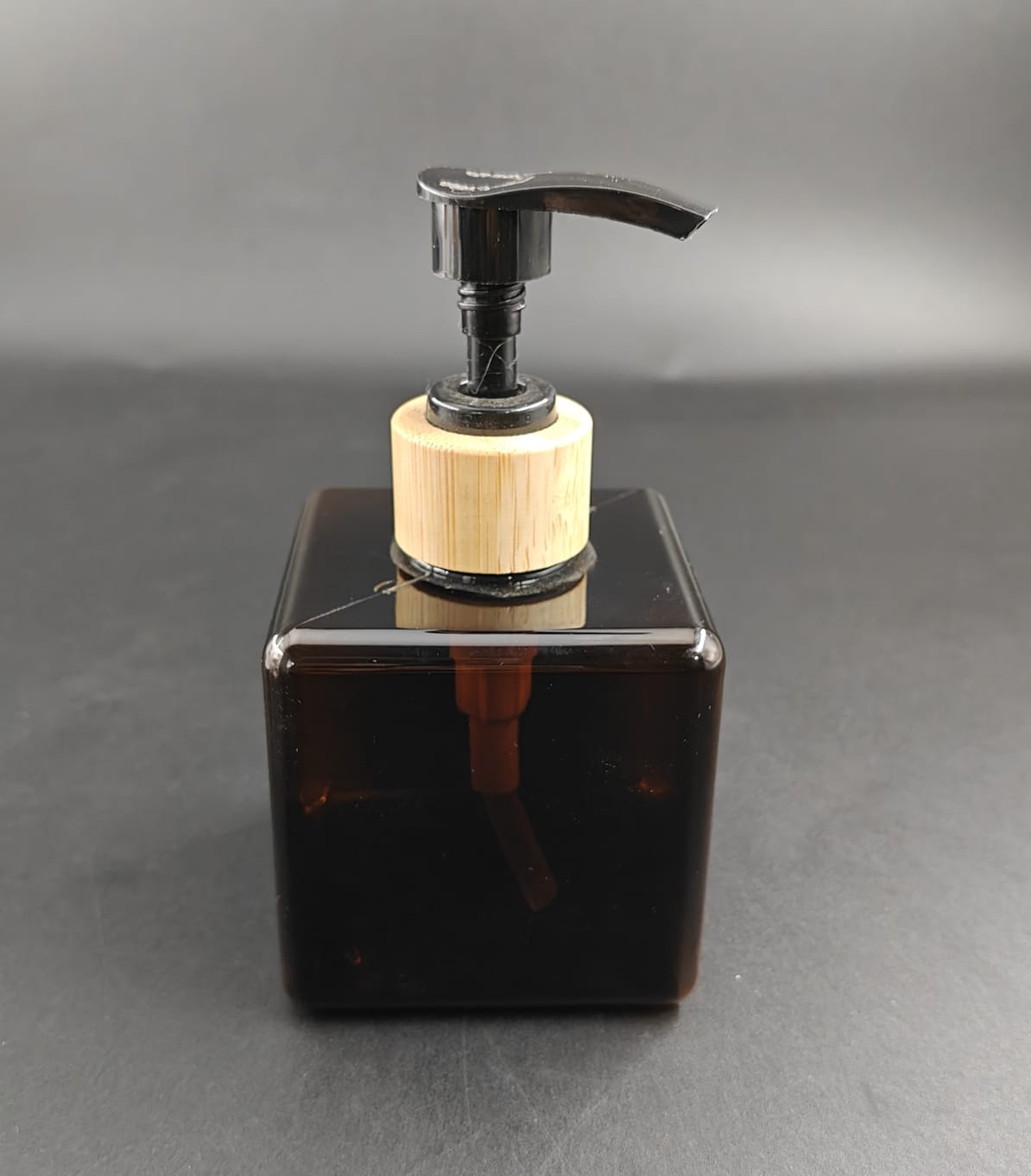 LOTION DISPENSER HQ